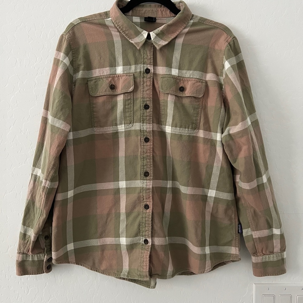 Patagonia Women’s Fjord 100% Cotton Flannel - XL
